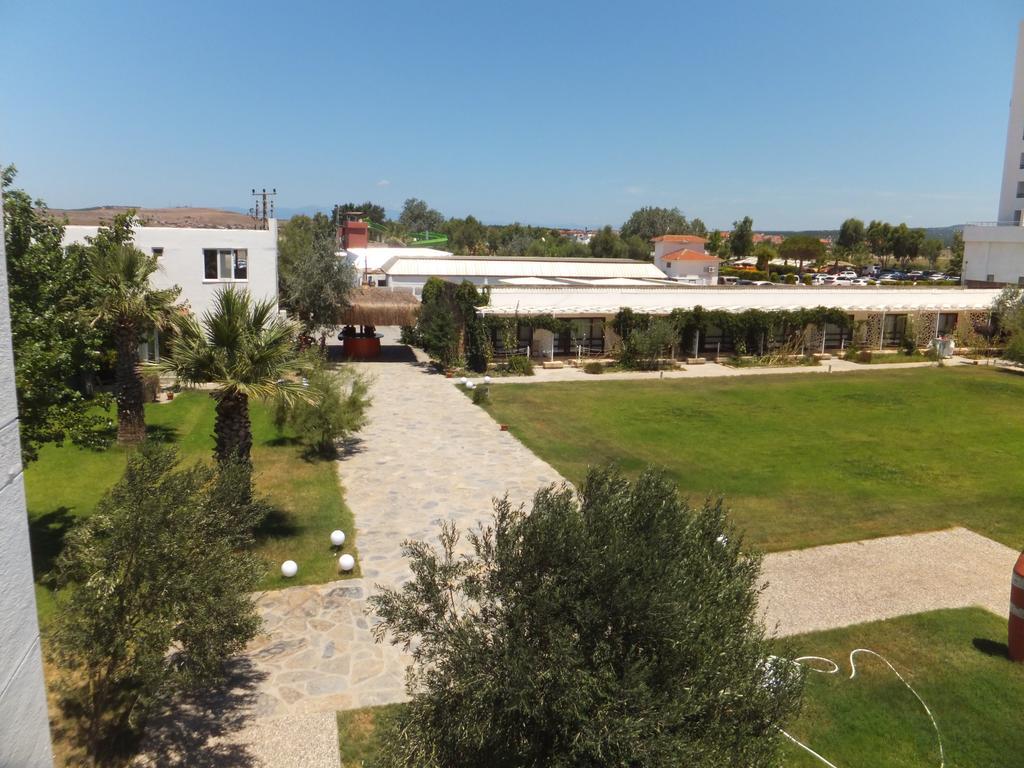 Aytas Hotel Ayvalik Exterior photo